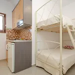 Apartment Mateus 2 *