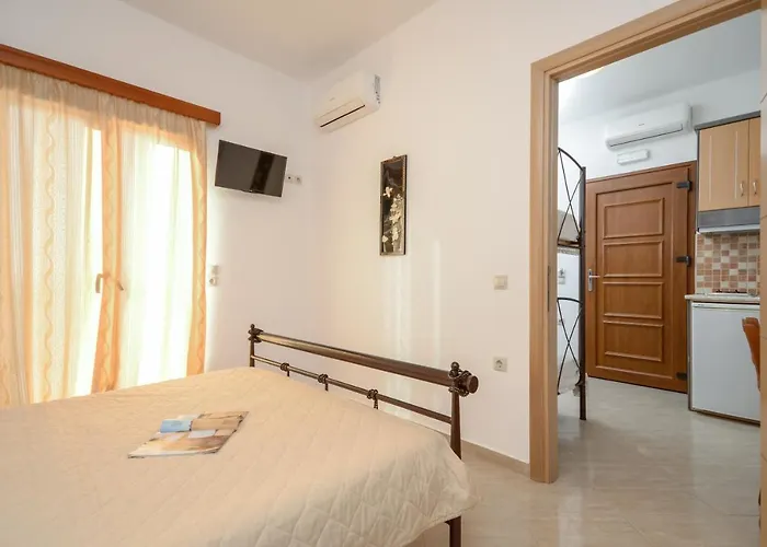 Mateus 2 * Plaka (Naxos)